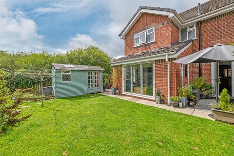 4 bedroom detached house for sale, Nottingham Close, Woolston, Warrington