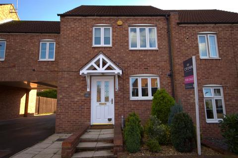 3 bedroom semi-detached house for sale, Lake View, Pontefract