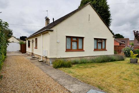 3 bedroom detached bungalow for sale, Horsebrook Park, Calne