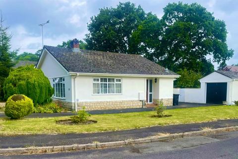 2 bedroom detached bungalow for sale, Ringwood Road, Verwood