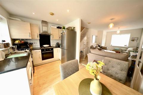 2 bedroom end of terrace house for sale, Attringham Park, Kingswood, Hull