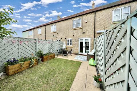 2 bedroom end of terrace house for sale, Attringham Park, Kingswood, Hull