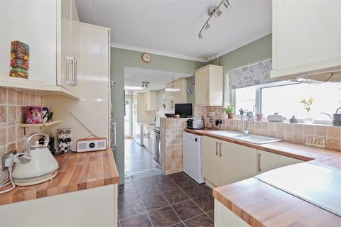 4 bedroom detached bungalow for sale, Valkyrie Avenue, Whitstable