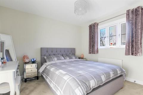 4 Beech Drive, Latchingdon, Chelmsford, CM3 6XT