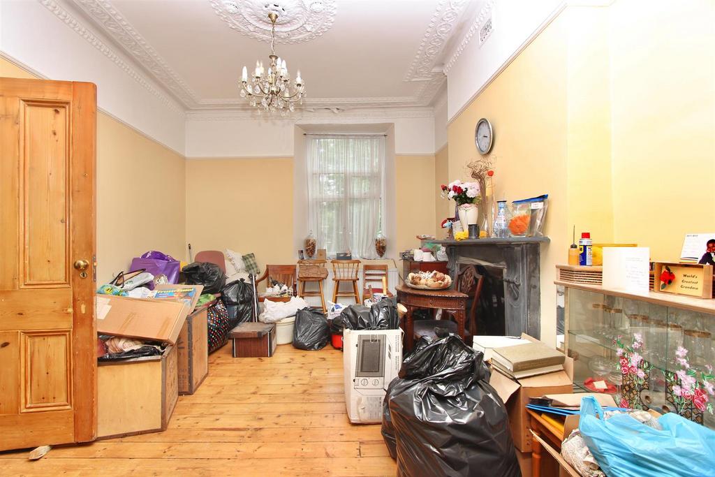 Lordship Road, N16