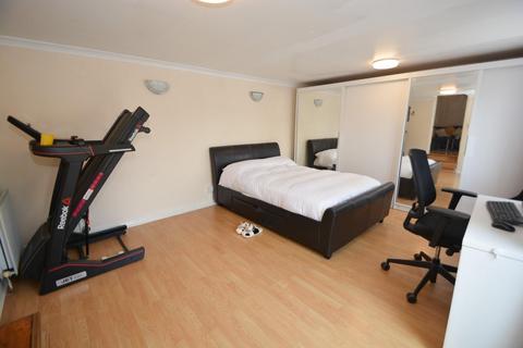 2 bedroom chalet for sale, Eastleigh Avenue, Harrow, HA2 0UF