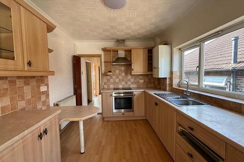 2 bedroom semi-detached bungalow for sale, Brooklands Road, Havant