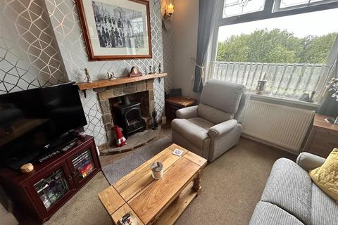 2 bedroom bungalow for sale, Tyisha Road, Tumble, Llanelli