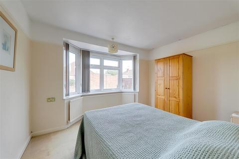3 Leeward Close, Worthing, BN13 1NE