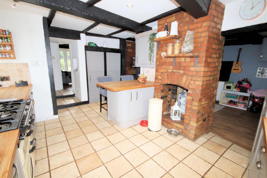 View of Kitchen/Breakfast Room