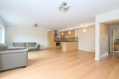 2 bedroom apartment for sale, Halifax Road, Hipperholme, Halifax