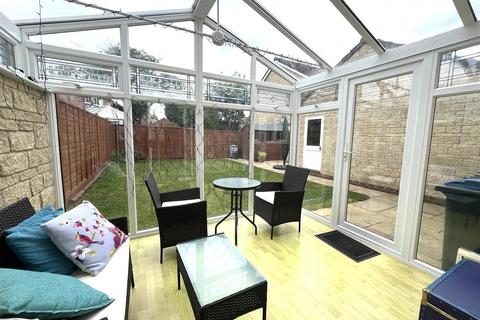 4 bedroom detached house for sale, Oak Road, Chippenham