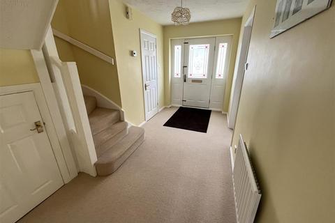 4 bedroom detached house for sale, Oak Road, Chippenham