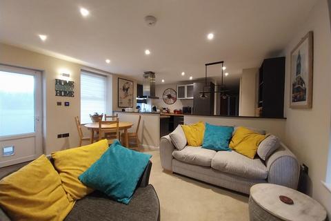 3, Wallingbrook Court Leigh Road, Chulmleigh, EX18 7BL