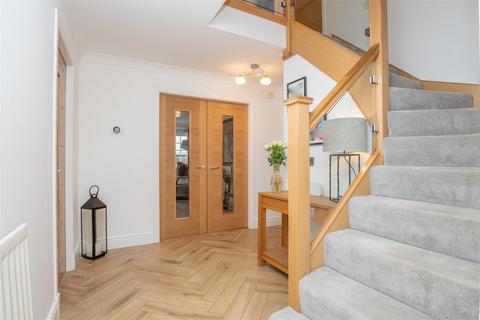 8 Bellefield Way, Lanark, ML11 7NW