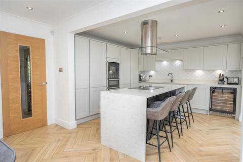 8 Bellefield Way, Lanark, ML11 7NW