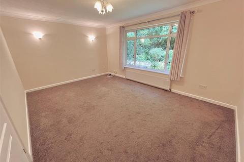 2 bedroom ground floor flat to rent, Portarlington Road, Bournemouth