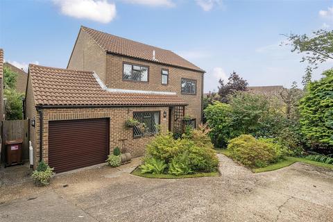 4 bedroom house for sale, Beaver Close, Crowborough