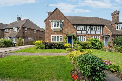 2 bedroom maisonette for sale, Brooke Close, Bushey WD23