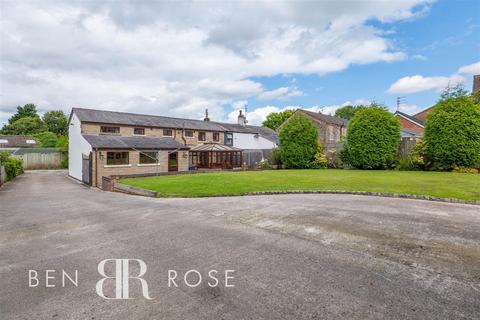 4 bedroom end of terrace house for sale, Gregson Lane, Hoghton, Preston