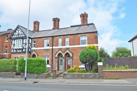 3 bedroom end of terrace house for sale, Monkmoor Road, Shrewsbury