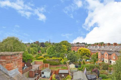 3 bedroom end of terrace house for sale, Monkmoor Road, Shrewsbury