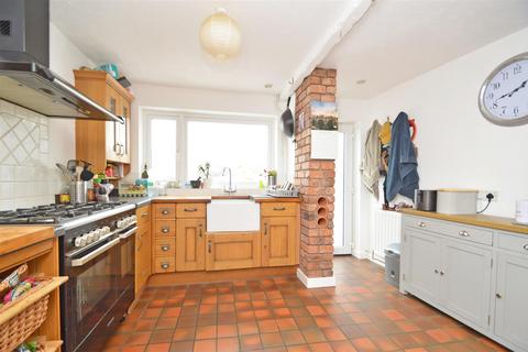 3 bedroom end of terrace house for sale, Monkmoor Road, Shrewsbury