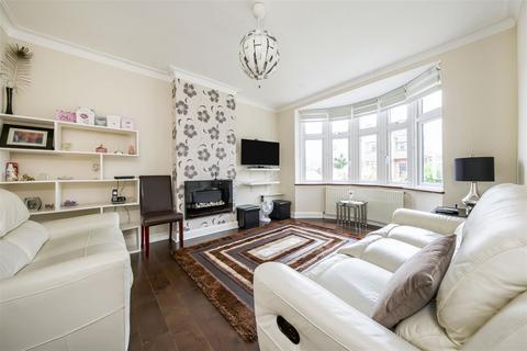 4 bedroom semi-detached house for sale, Ellerdine Road, Hounslow