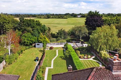 3 bedroom semi-detached house for sale, Canterbury Road, Hale