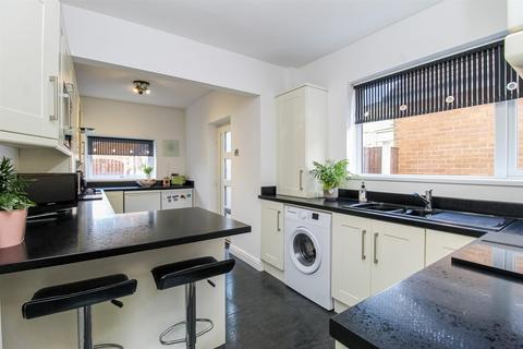 12 Blacker Lane, Crigglestone, Wakefield, WF4 3EW