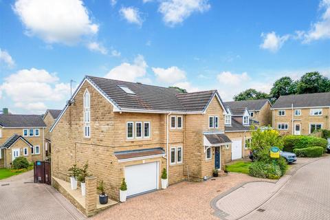 4 bedroom detached house for sale, Manor Park, Dewsbury WF12