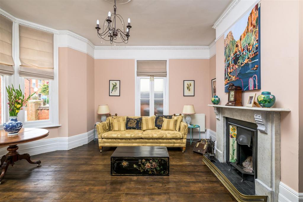 240805 - 45 Chaucer Road, Bedford - 08.jpg