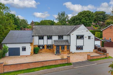 10 Brixworth Road, Creaton, Northampton, NN6 8NG