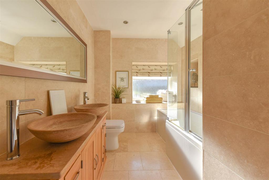 Family bathroom