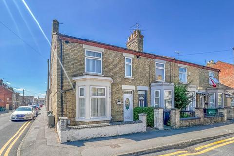 4 bedroom end of terrace house for sale, Cavendish Street, Peterborough PE1