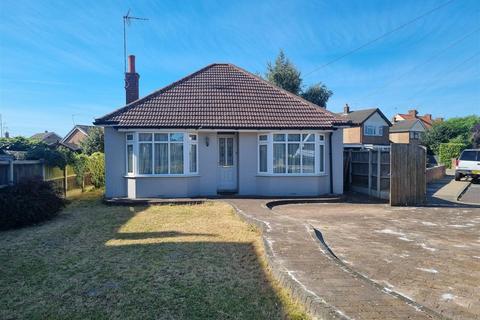 2 bedroom detached bungalow for sale, Beccles Road, Gorleston