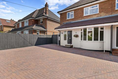 3 bedroom house for sale, Three Bridges Road, Crawley RH10