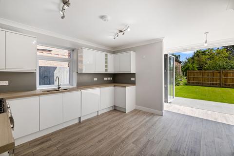 98 Three Bridges Road, Crawley, RH10 1JL