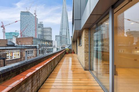 3 bedroom apartment for sale, Lion Court, Magdalen Street, London, SE1