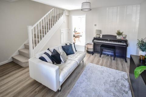 37 Llys Cambrian, Godrergraig, Swansea, SA9 2EY