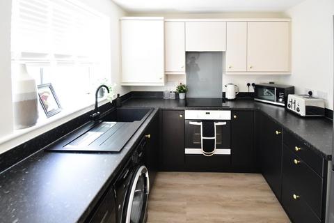 37 Llys Cambrian, Godrergraig, Swansea, SA9 2EY
