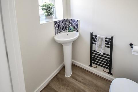 37 Llys Cambrian, Godrergraig, Swansea, SA9 2EY