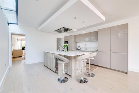 4 bedroom terraced house to rent, Langthorne Street, London, SW6