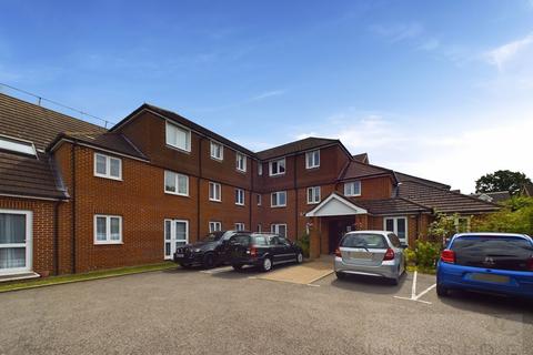 1 bedroom flat for sale, Gales Drive, Crawley RH10