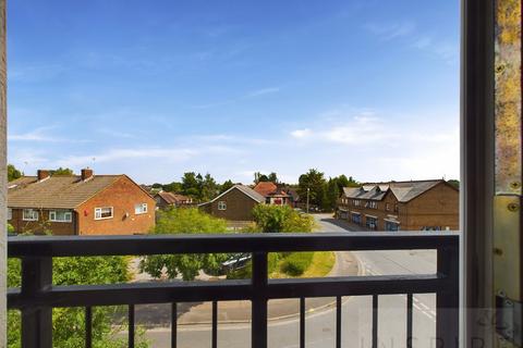 1 bedroom flat for sale, Gales Drive, Crawley RH10