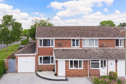 37 Derwent Road, Basingstoke, RG22 5JD