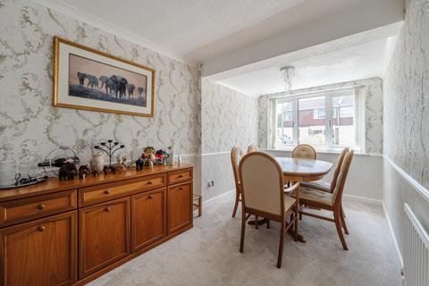 37 Derwent Road, Basingstoke, RG22 5JD