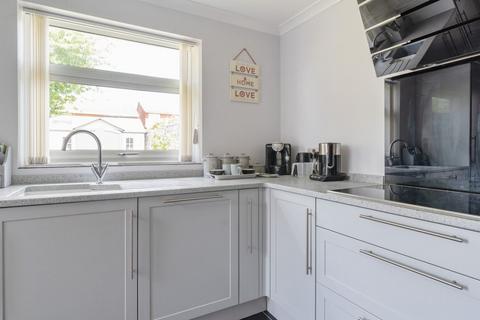 37 Derwent Road, Basingstoke, RG22 5JD