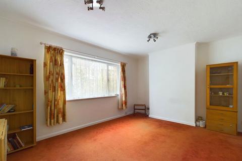 2 bedroom flat for sale, St Anselms Road, Worthing BN14 7EN