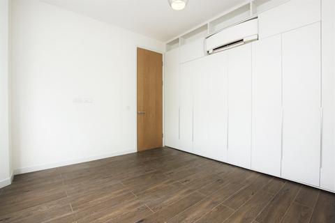 2 bedroom apartment to rent, Glebe Crescent, Hendon, NW4